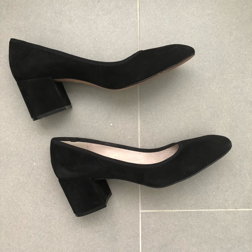 KENNETH COLE ERYN / ELLOUISE BLOCK HEEL PUMP suede